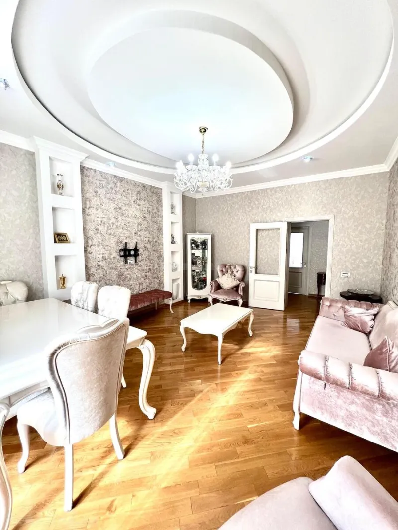 Satılır 3 otaqlı Mənzil Köhnə tikili 105 m² Nəsimi r. - şəkil 3