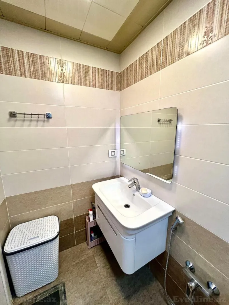 Satılır 3 otaqlı Mənzil Köhnə tikili 105 m² Nəsimi r. - şəkil 13