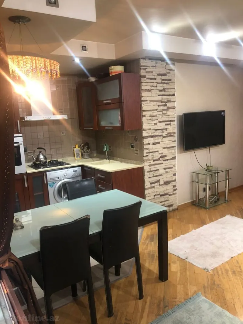 Kirayə verilir 3 otaqlı Mənzil Köhnə tikili 65 m² Elmlər Akademiyası m. - şəkil 3