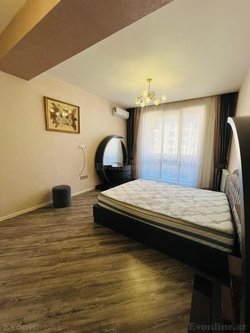 Satılır 4 otaqlı Mənzil Yeni tikili 200 m² Nərimanov r. - şəkil 7