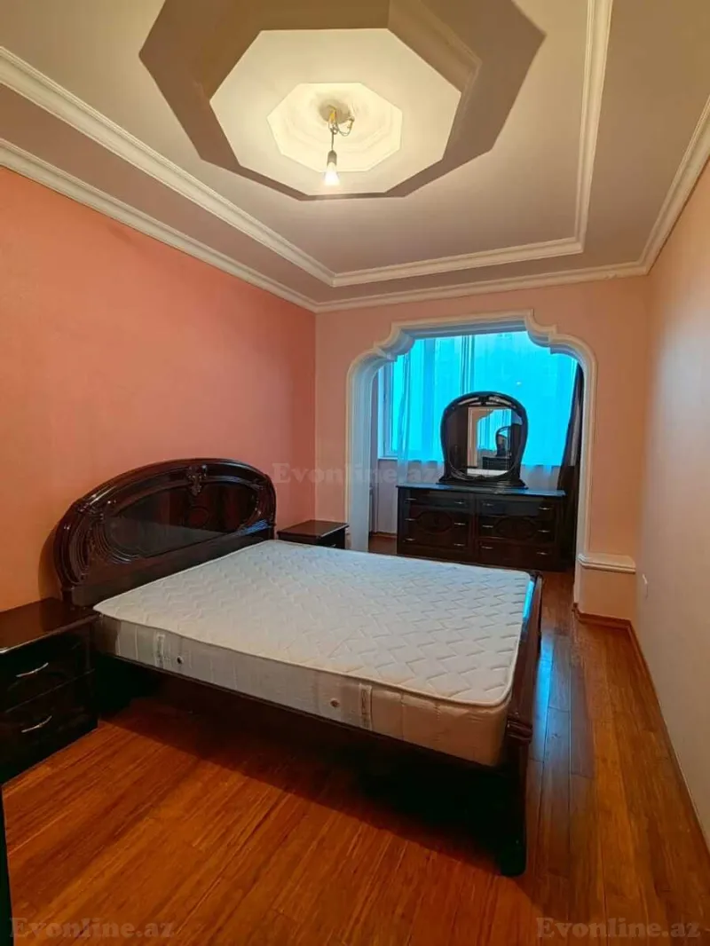 Kirayə verilir 2 otaqlı Mənzil Köhnə tikili 90 m² Nəsimi r. - şəkil 3