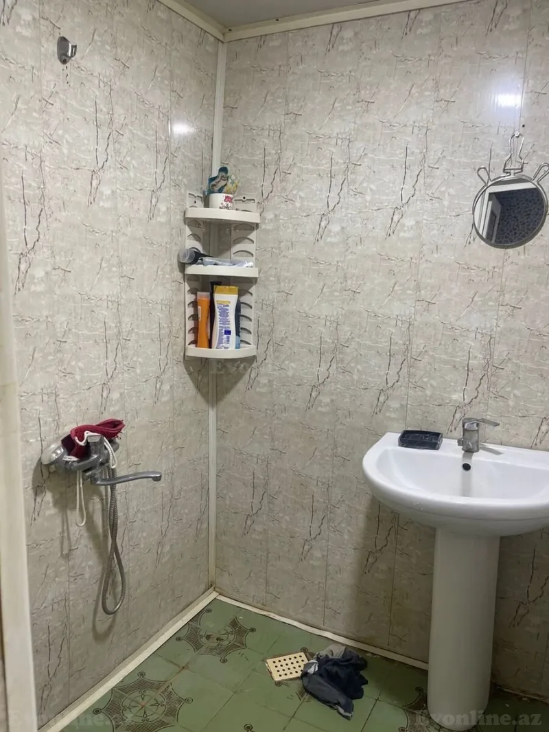 Kirayə verilir 2 otaqlı Mənzil Köhnə tikili 50 m² İnşaatçılar m. - şəkil 12