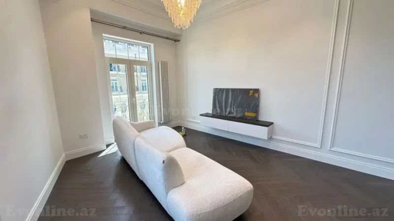 Kirayə verilir 3 otaqlı Mənzil Yeni tikili 130 m² Xətai r. - şəkil 10