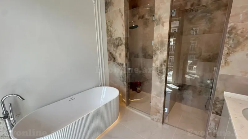 Kirayə verilir 3 otaqlı Mənzil Yeni tikili 130 m² Xətai r. - şəkil 18
