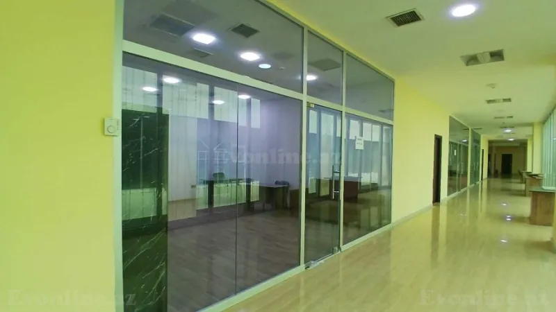 1 otaqlı Ofis 32 m² 28 May m. Kirayə verilir