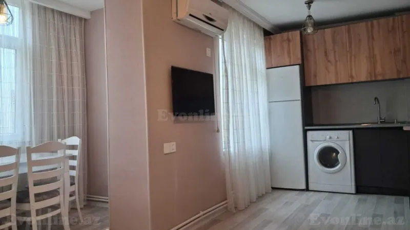 Kirayə verilir 2 otaqlı Mənzil Köhnə tikili 65 m² Gənclik m. - şəkil 2