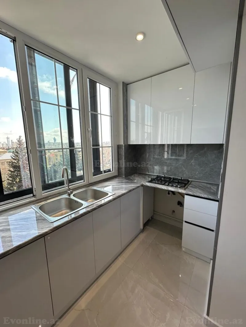 Satılır 3 otaqlı Mənzil Köhnə tikili 75 m² Gənclik m. - şəkil 5