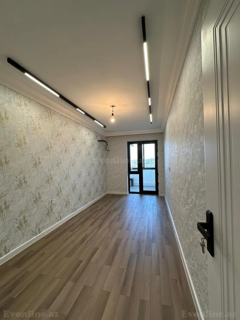 Satılır 3 otaqlı Mənzil Köhnə tikili 75 m² Gənclik m. - şəkil 8