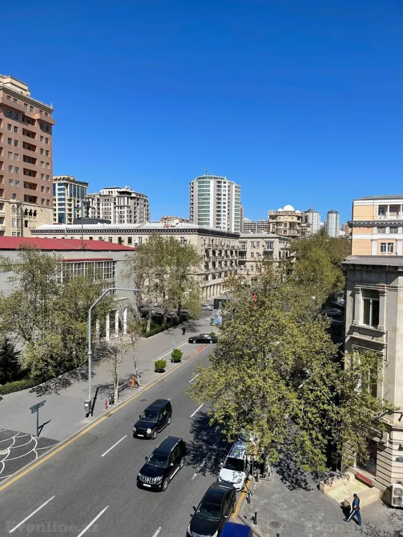 Kirayə verilir 3 otaqlı Mənzil Yeni tikili 120 m² Sahil m. - şəkil 2