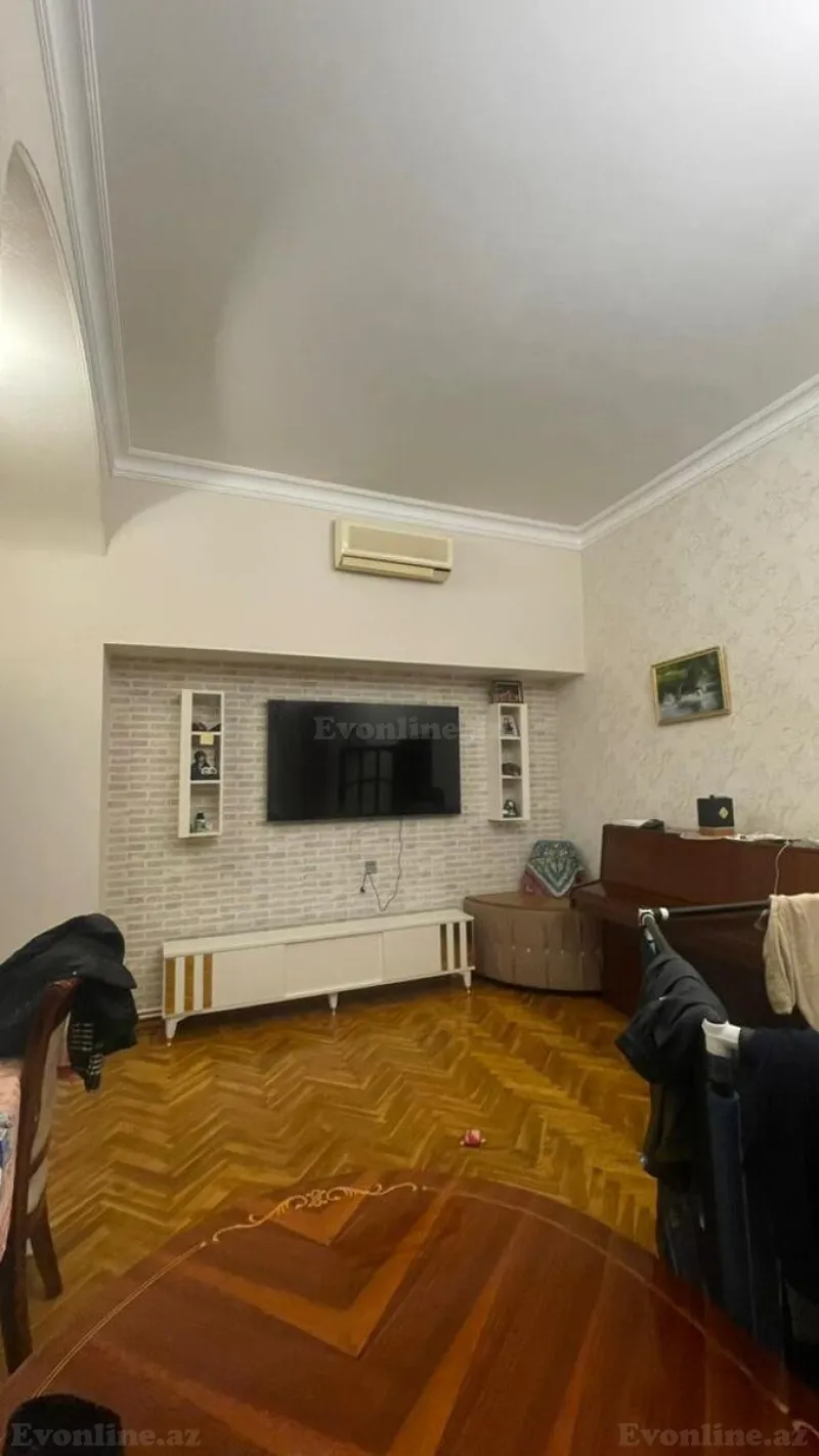 Satılır 3 otaqlı Mənzil Köhnə tikili 90 m² Sahil m. - şəkil 4