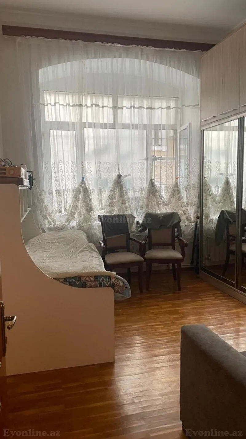 Satılır 3 otaqlı Mənzil Köhnə tikili 90 m² Sahil m. - şəkil 9