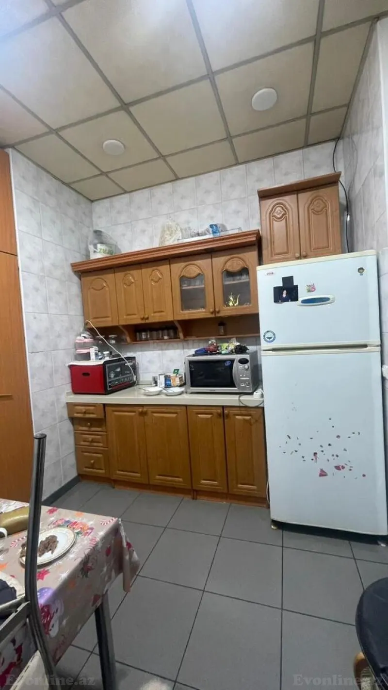 Satılır 3 otaqlı Mənzil Köhnə tikili 90 m² Sahil m. - şəkil 11