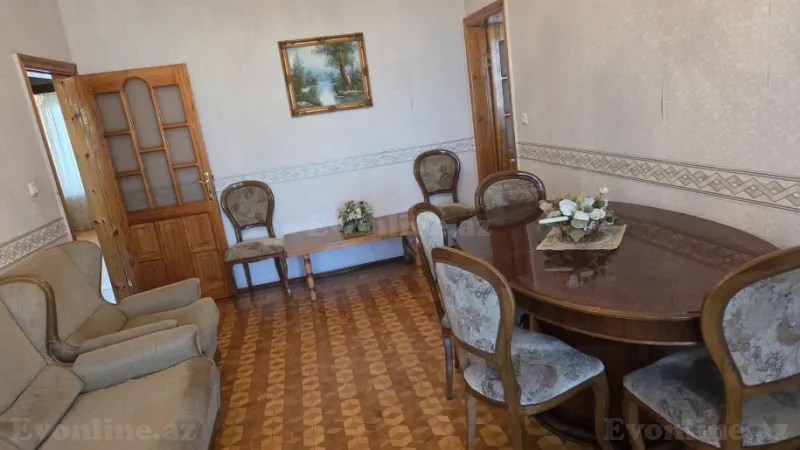 Satılır 4 otaqlı Mənzil Köhnə tikili 100 m² 9-cu mikrorayon - şəkil 2