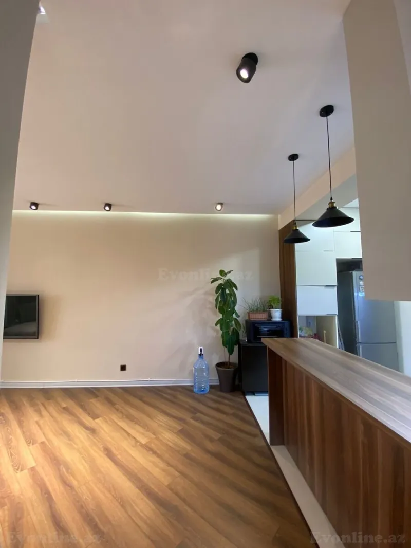 Satılır 3 otaqlı Mənzil Yeni tikili 100 m² İnşaatçılar m.