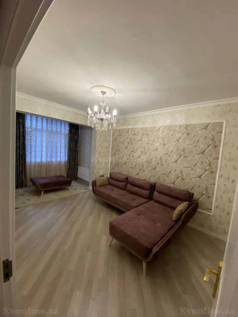 Satılır 3 otaqlı Mənzil Köhnə tikili 75 m² Memar Əcəmi m.