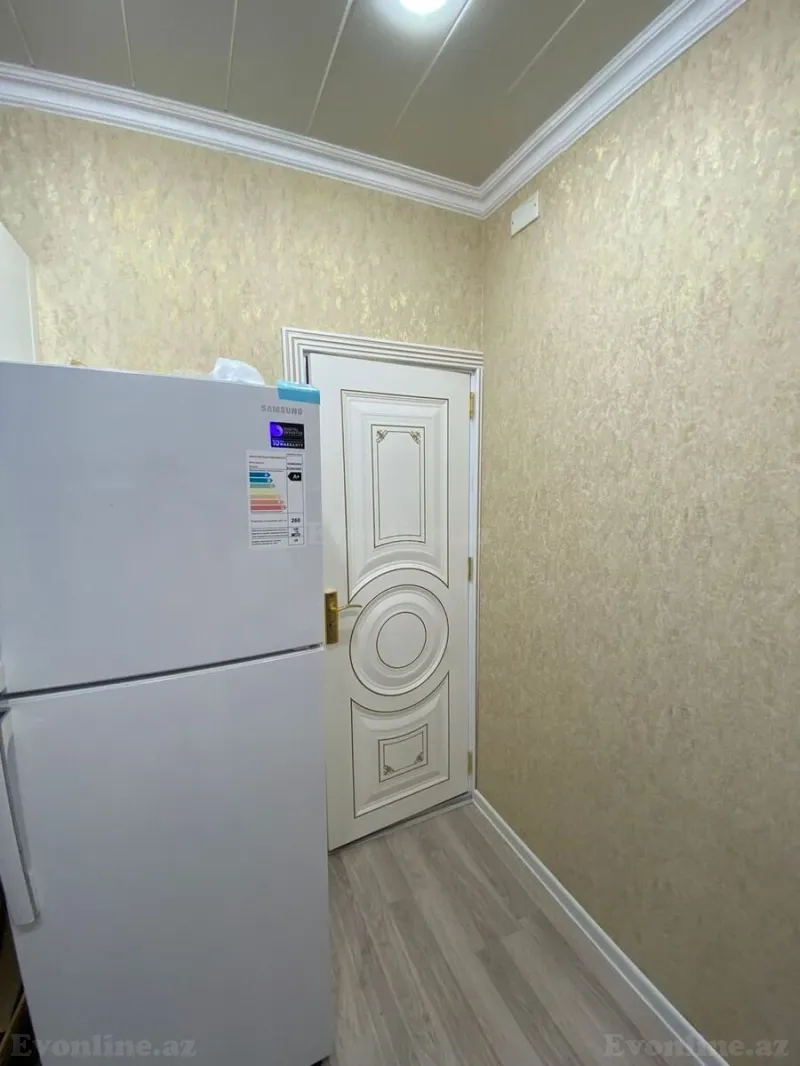 Satılır 3 otaqlı Mənzil Köhnə tikili 75 m² Memar Əcəmi m. - şəkil 4