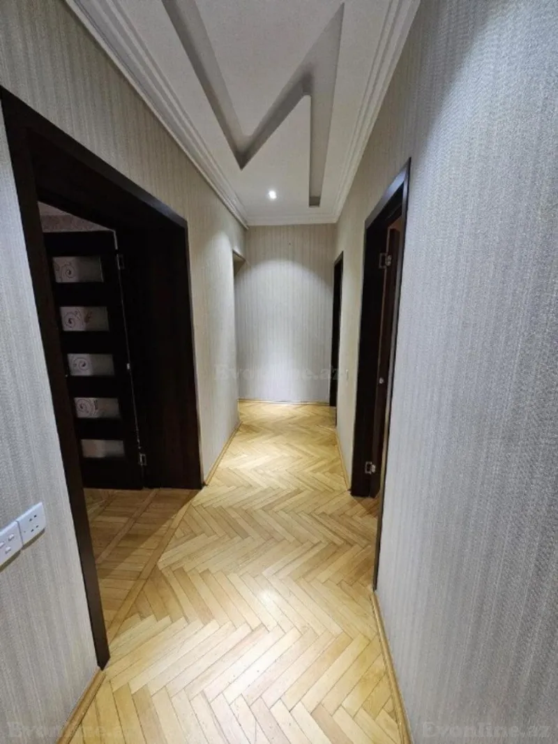 Satılır 3 otaqlı Mənzil Köhnə tikili 90 m² Elmlər Akademiyası m. - şəkil 2