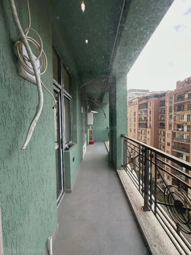 Satılır 3 otaqlı Mənzil Yeni tikili 140 m² Gənclik m. - şəkil 5