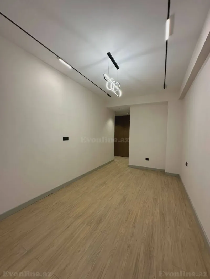 Satılır 3 otaqlı Mənzil Yeni tikili 140 m² Gənclik m. - şəkil 17