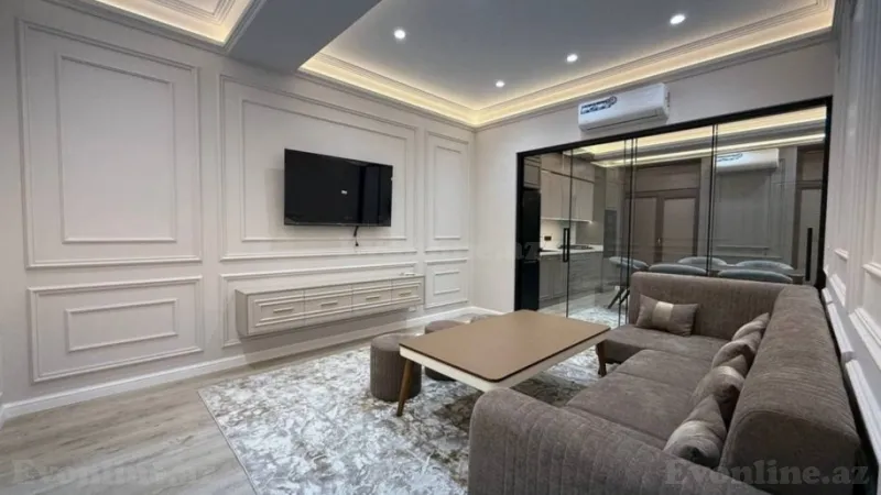 3 otaqlı Mənzil 130 m² 28 May m. Kirayə verilir