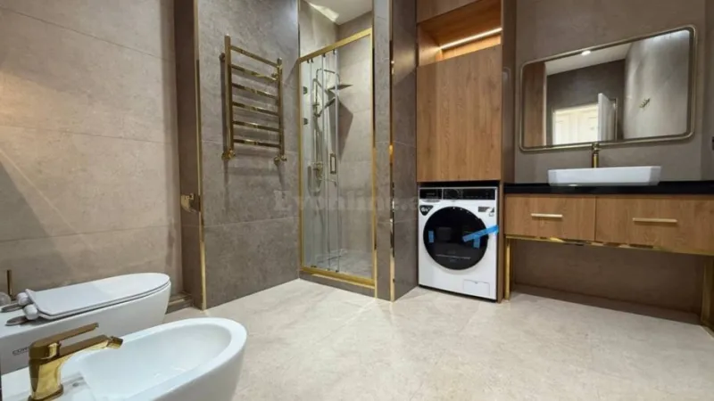 Kirayə verilir 3 otaqlı Mənzil Yeni tikili 130 m² 28 May m. - şəkil 6