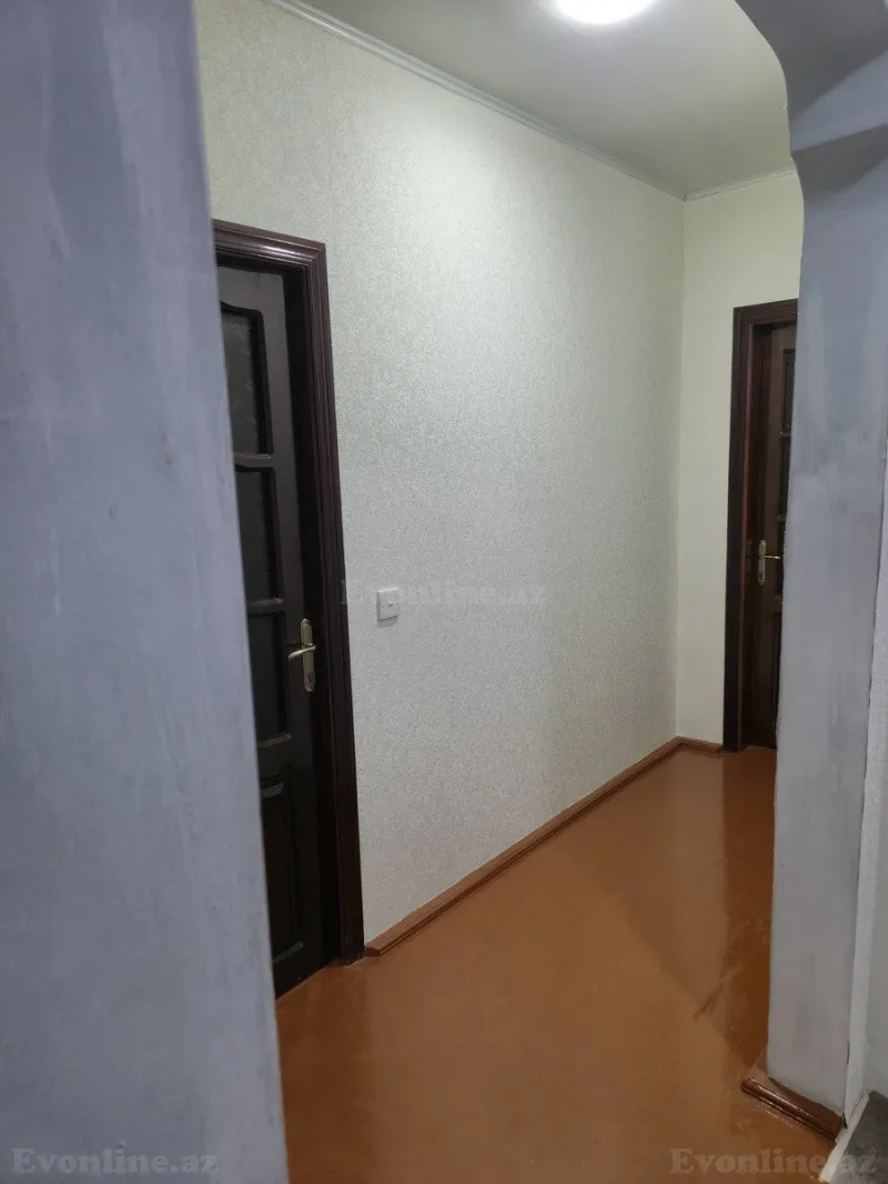 Satılır 4 otaqlı Mənzil Köhnə tikili 95 m² Suraxanı r. - şəkil 8