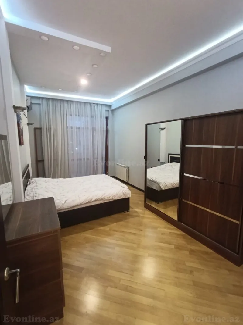 Satılır 3 otaqlı Mənzil Yeni tikili 160 m² 28 May m. - şəkil 17