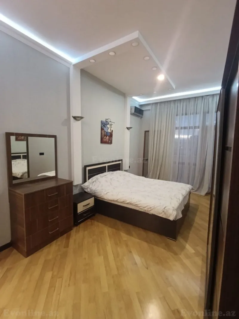 Satılır 3 otaqlı Mənzil Yeni tikili 160 m² 28 May m. - şəkil 18