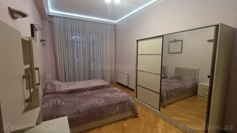 Satılır 3 otaqlı Mənzil Yeni tikili 160 m² 28 May m. - şəkil 22