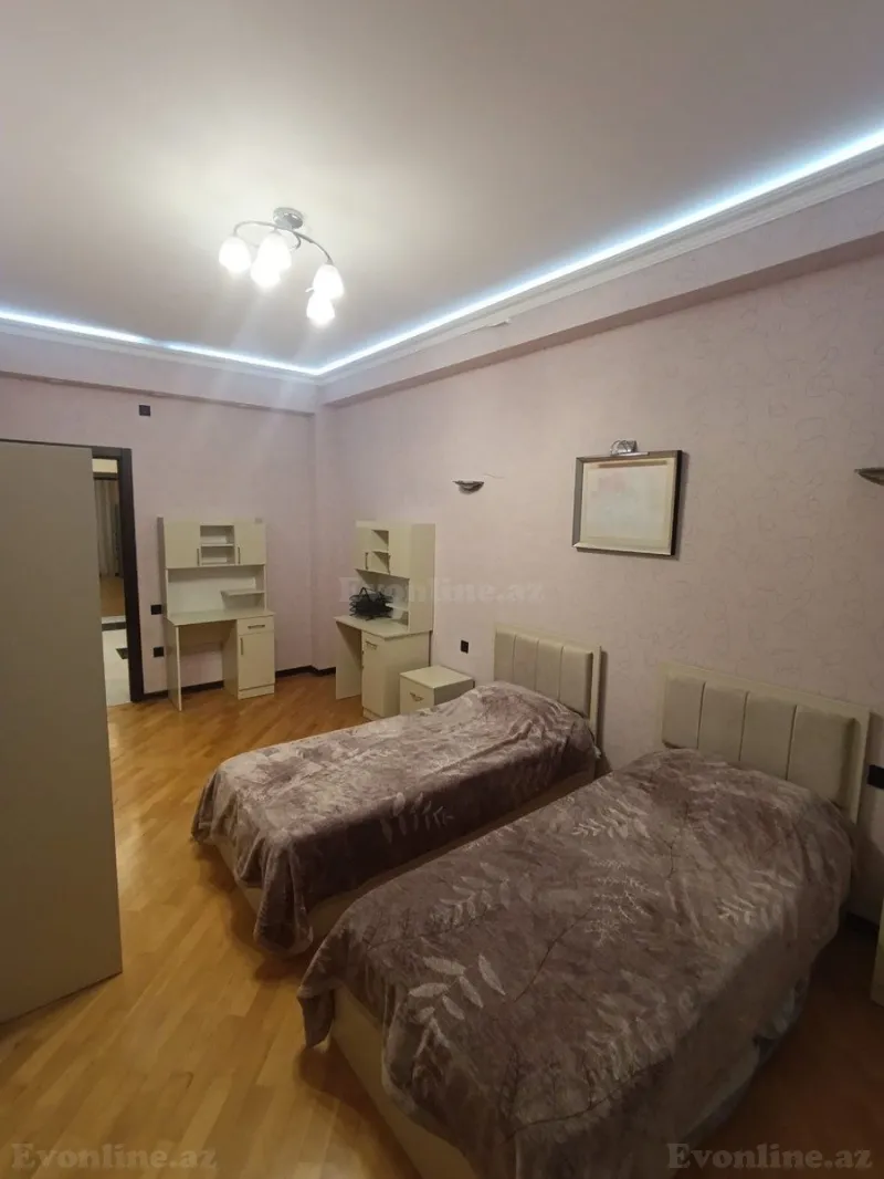 Satılır 3 otaqlı Mənzil Yeni tikili 160 m² 28 May m. - şəkil 25