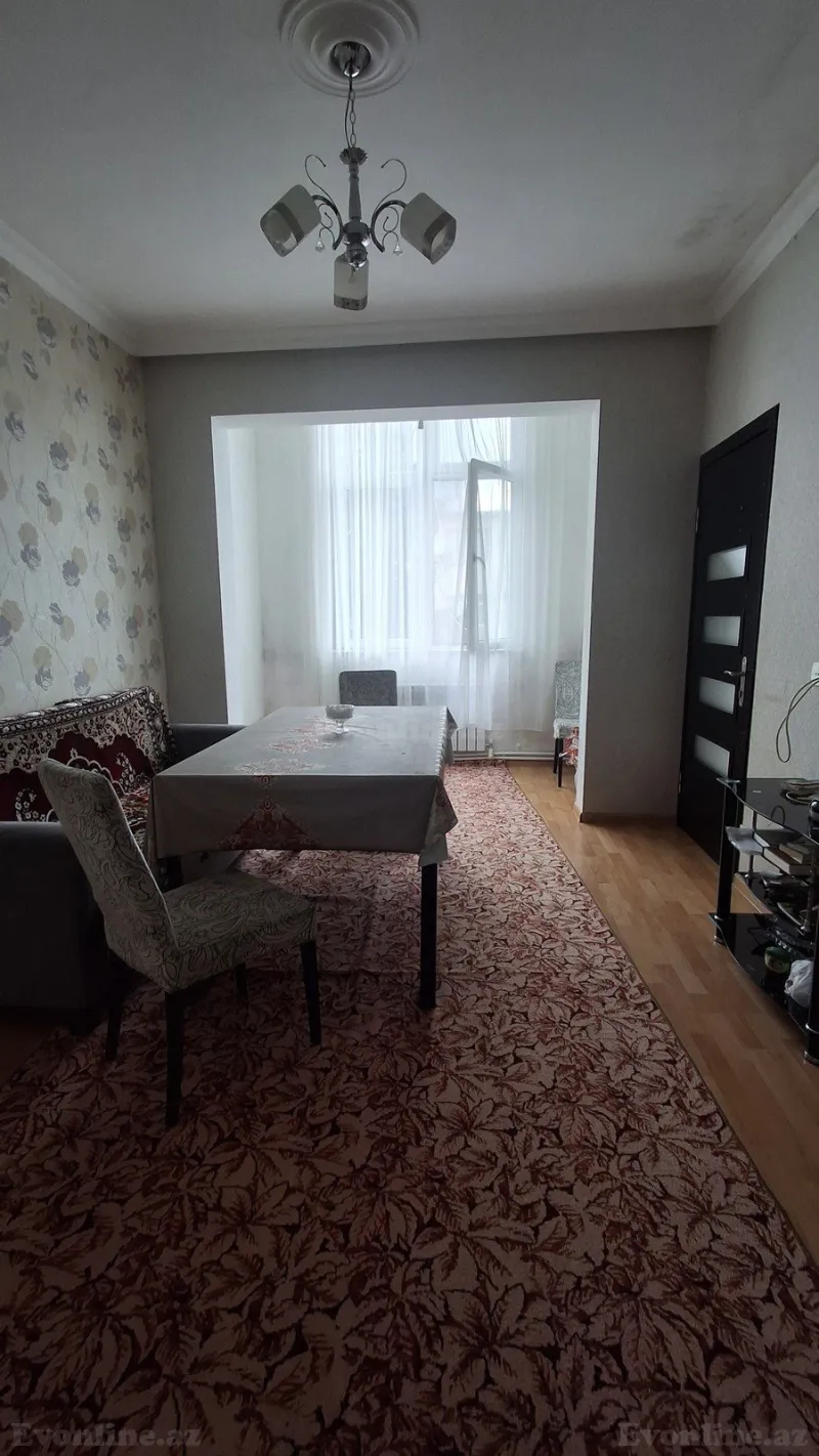 Satılır 2 otaqlı Mənzil Köhnə tikili 50 m² 5-ci mikrorayon - şəkil 4