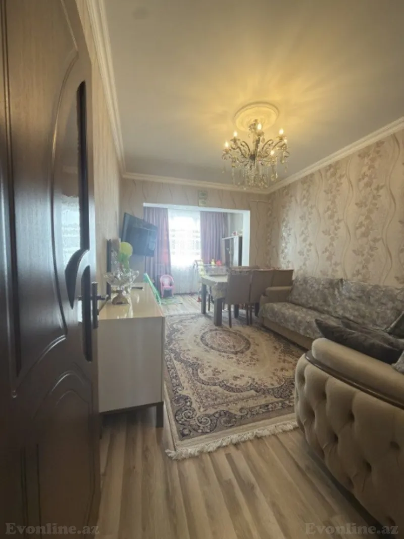Satılır 2 otaqlı Mənzil Köhnə tikili 55 m² Yasamal r. - şəkil 2