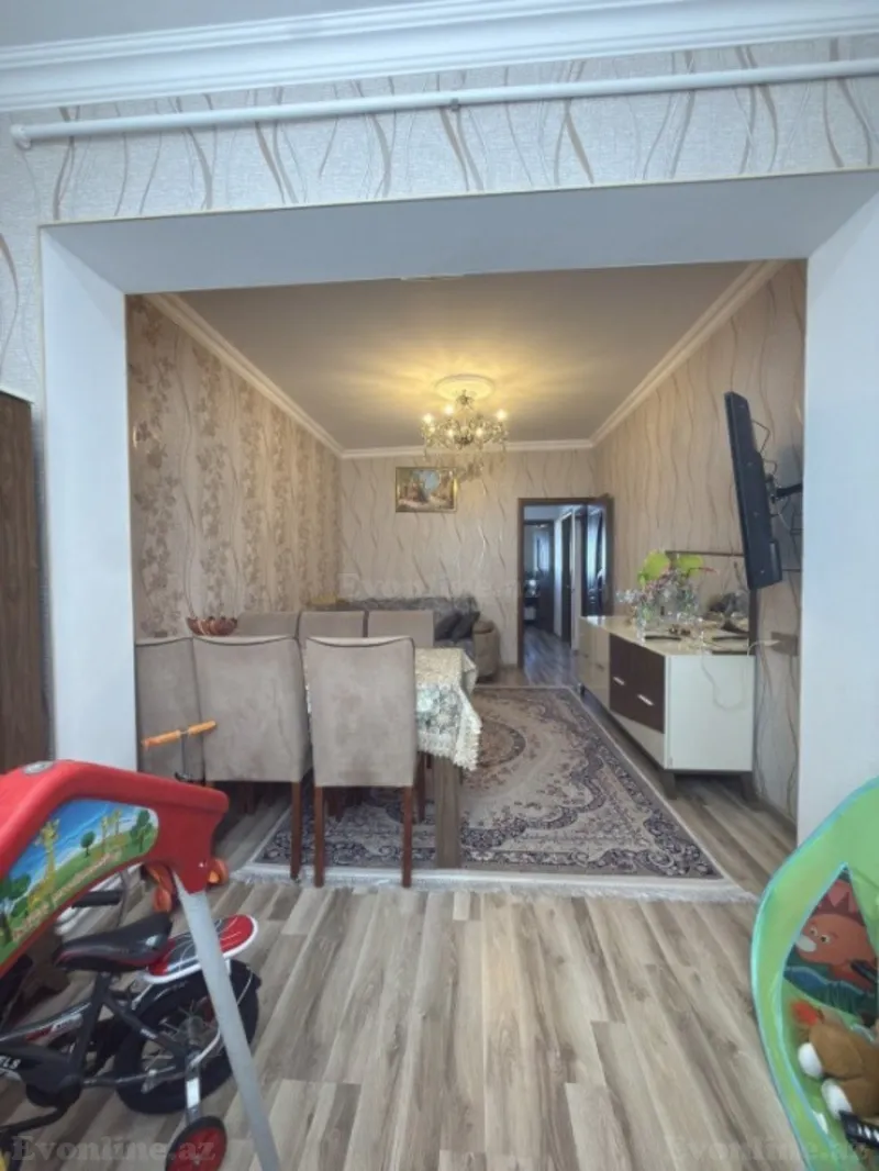 Satılır 2 otaqlı Mənzil Köhnə tikili 55 m² Yasamal r. - şəkil 3