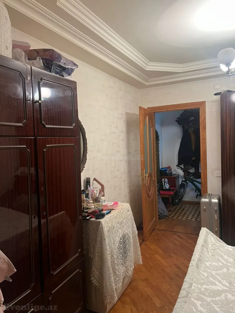 Kirayə verilir 3 otaqlı Mənzil Köhnə tikili 90 m² Elmlər Akademiyası m. - şəkil 2