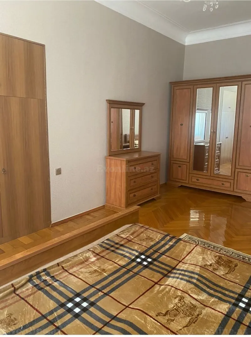 Kirayə verilir 3 otaqlı Mənzil Köhnə tikili 100 m² İçərişəhər m. - şəkil 9