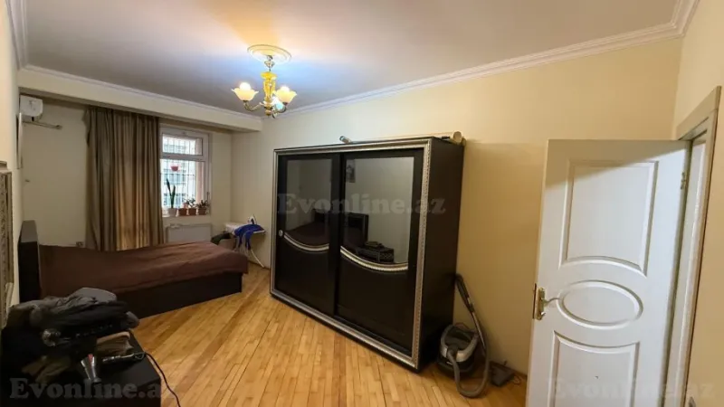 Satılır 3 otaqlı Mənzil Yeni tikili 154 m² 8 Noyabr m. - şəkil 3
