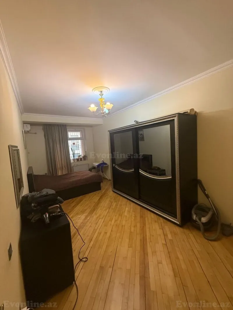 Satılır 3 otaqlı Mənzil Yeni tikili 154 m² 8 Noyabr m. - şəkil 4