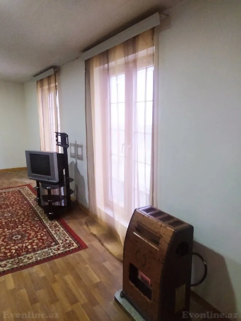 Kirayə verilir 2 otaqlı Mənzil Köhnə tikili 70 m² Yasamal - şəkil 2