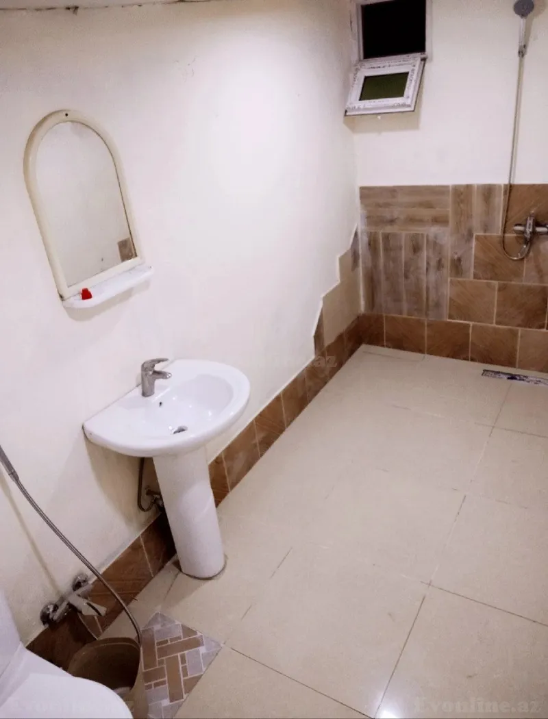 Kirayə verilir 2 otaqlı Mənzil Köhnə tikili 70 m² Yasamal - şəkil 5