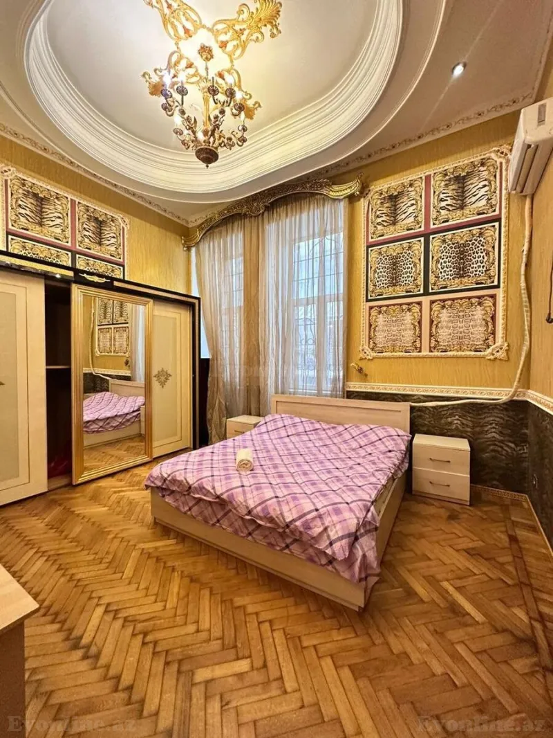 Kirayə verilir 5 otaqlı Mənzil Köhnə tikili 300 m² Sahil m. - şəkil 18