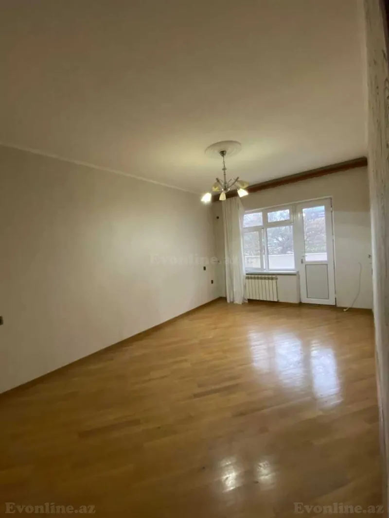 3 otaqlı Mənzil 85 m² Xətai r. Satılır