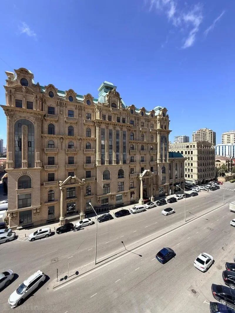 Satılır 3 otaqlı Mənzil Yeni tikili 148 m² Nəsimi r. - şəkil 7