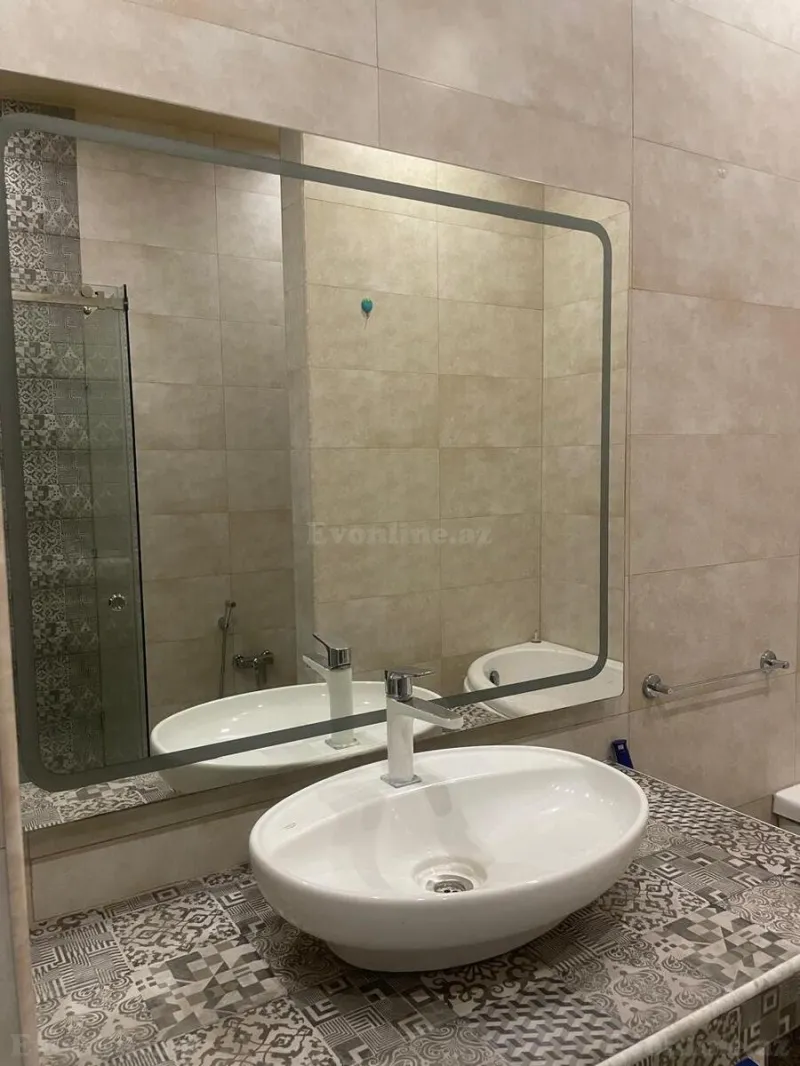 Kirayə verilir 4 otaqlı Mənzil Köhnə tikili 130 m² İçərişəhər m. - şəkil 11
