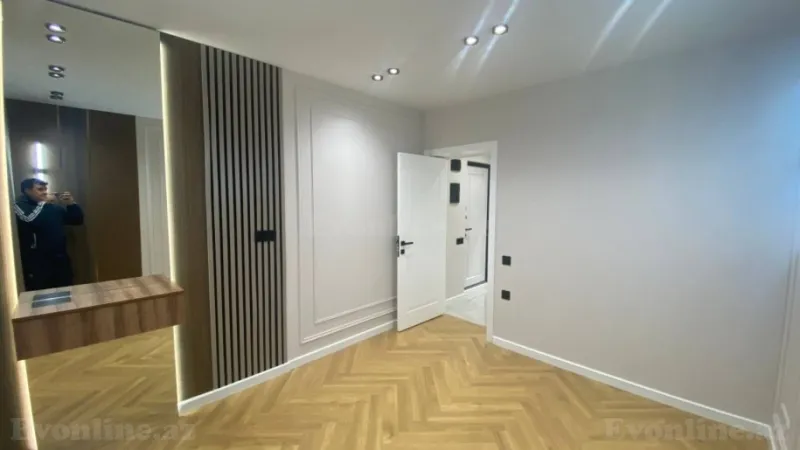 Satılır 2 otaqlı Mənzil Köhnə tikili 45 m² 8 Noyabr m. - şəkil 3
