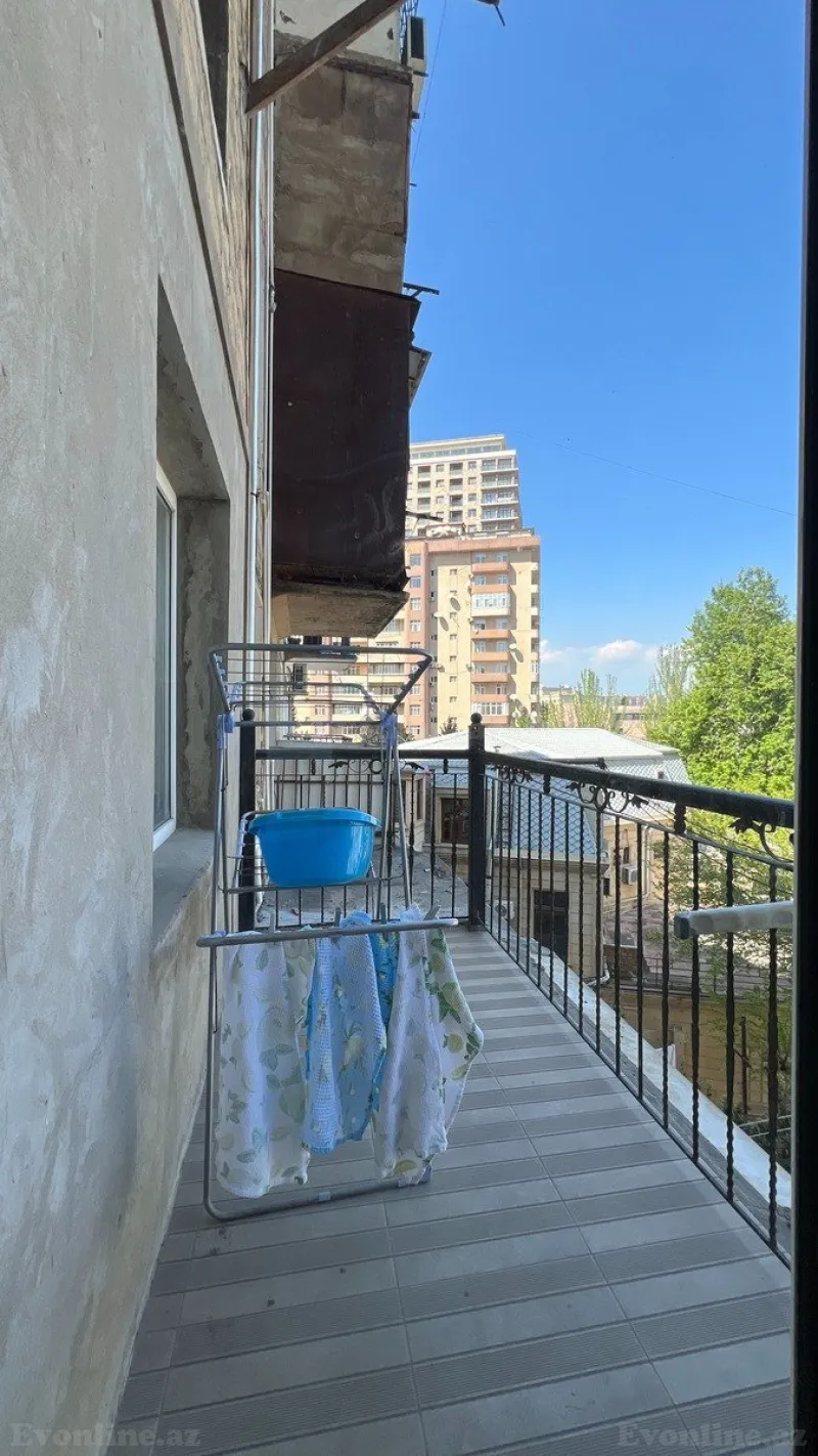 Satılır 3 otaqlı Mənzil Köhnə tikili 75 m² Nizami m. - şəkil 8