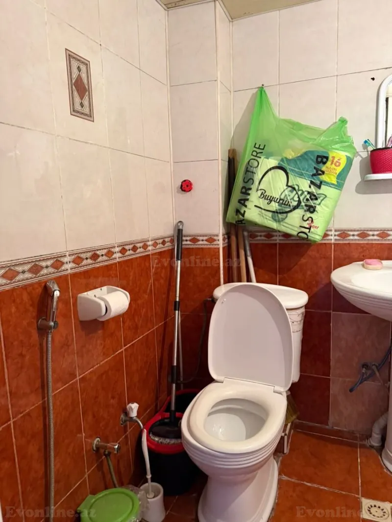 Satılır 2 otaqlı Mənzil Köhnə tikili 55 m² Qara Qarayev m. - şəkil 5