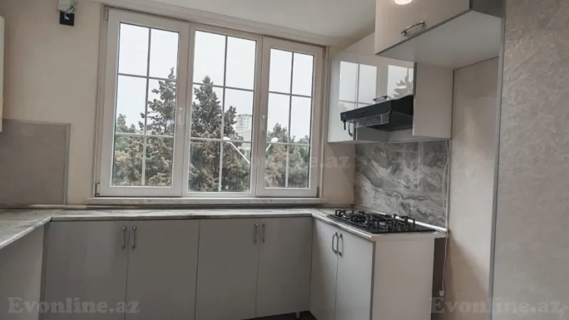Satılır 2 otaqlı Mənzil Köhnə tikili 48 m² Xalqlar Dostluğu m. - şəkil 2