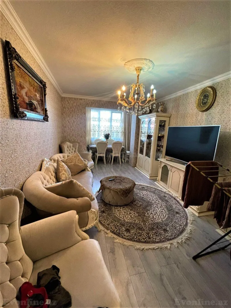 Satılır 3 otaqlı Mənzil Köhnə tikili 75 m² 28 May m.