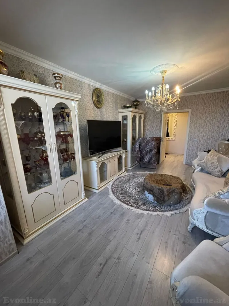 Satılır 3 otaqlı Mənzil Köhnə tikili 75 m² 28 May m. - şəkil 2