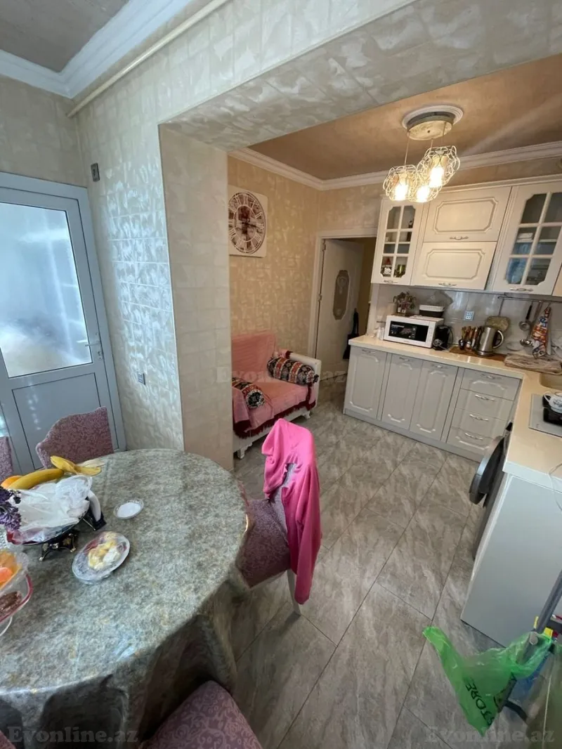 Satılır 3 otaqlı Mənzil Köhnə tikili 75 m² 28 May m. - şəkil 8